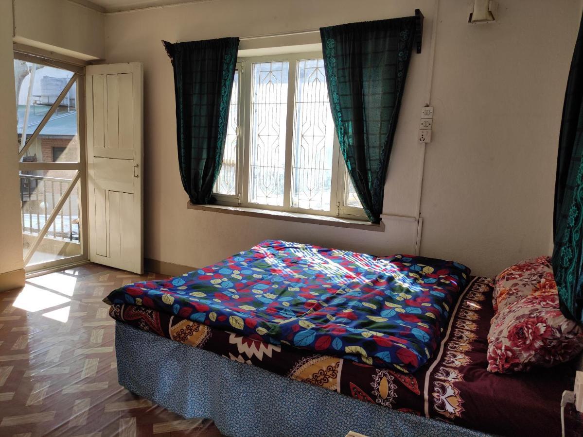 Guest house Laughing Buddha &
