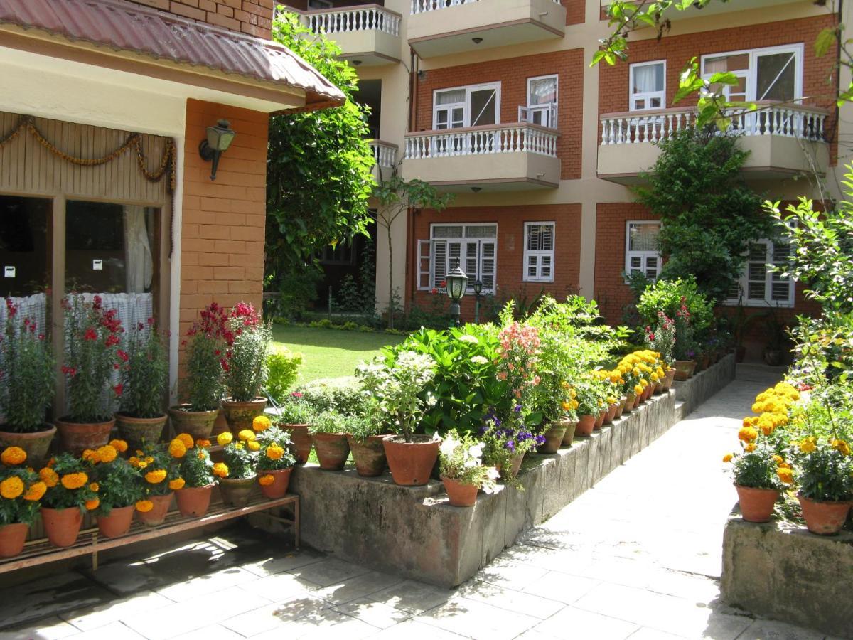 Melungtse Apartment