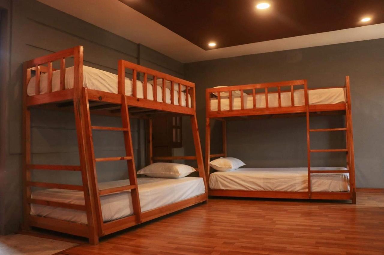 Hotel Harry's *