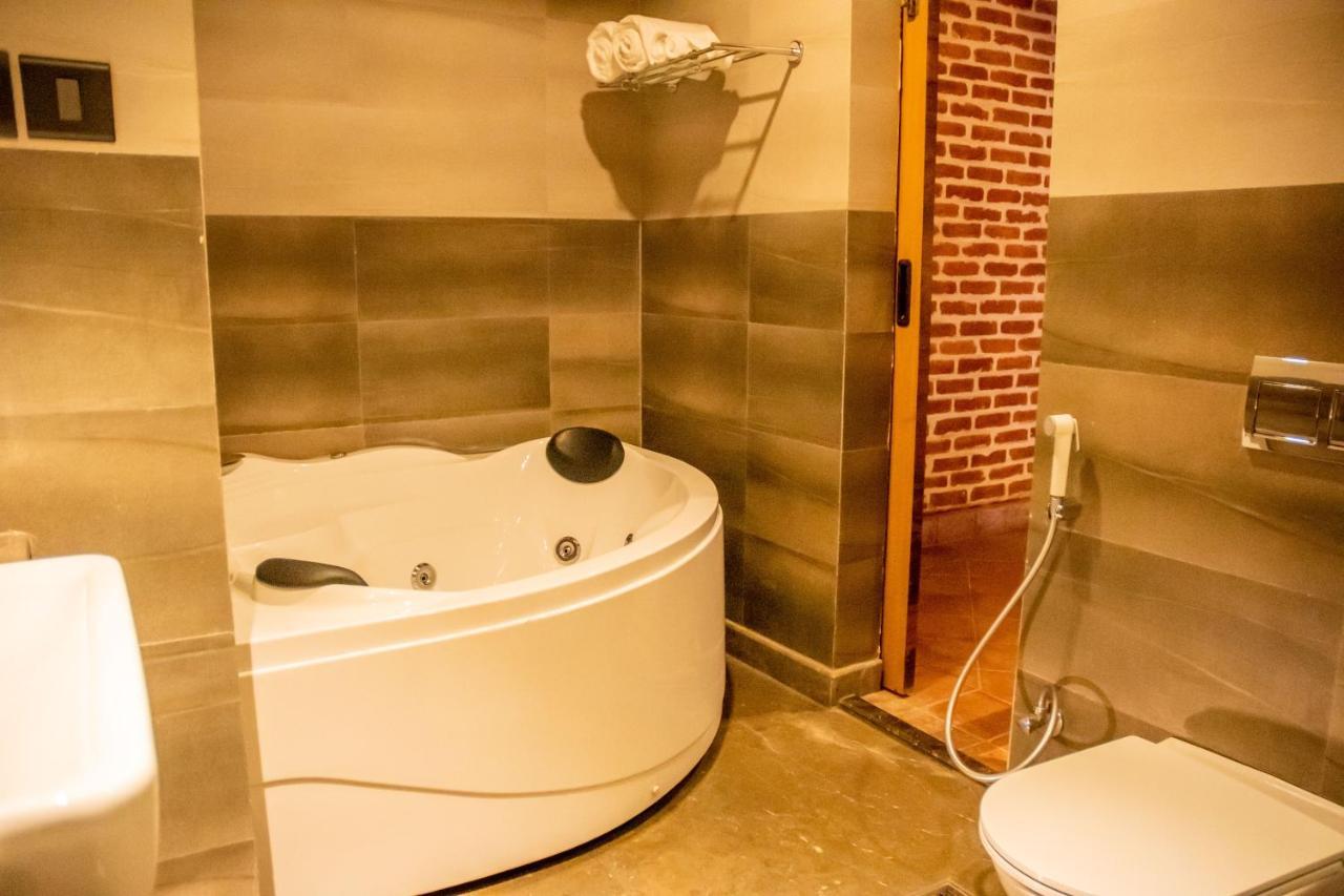 Basera Boutique Hotel 5*