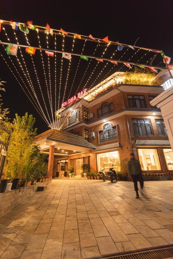 Hotel Lavie And