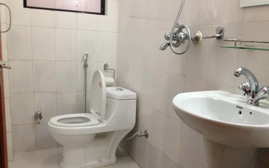 Avalon House Hotel 2*