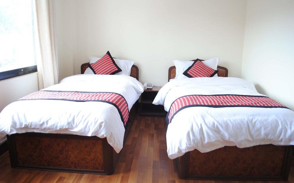 Hotel Avalon House 2*
