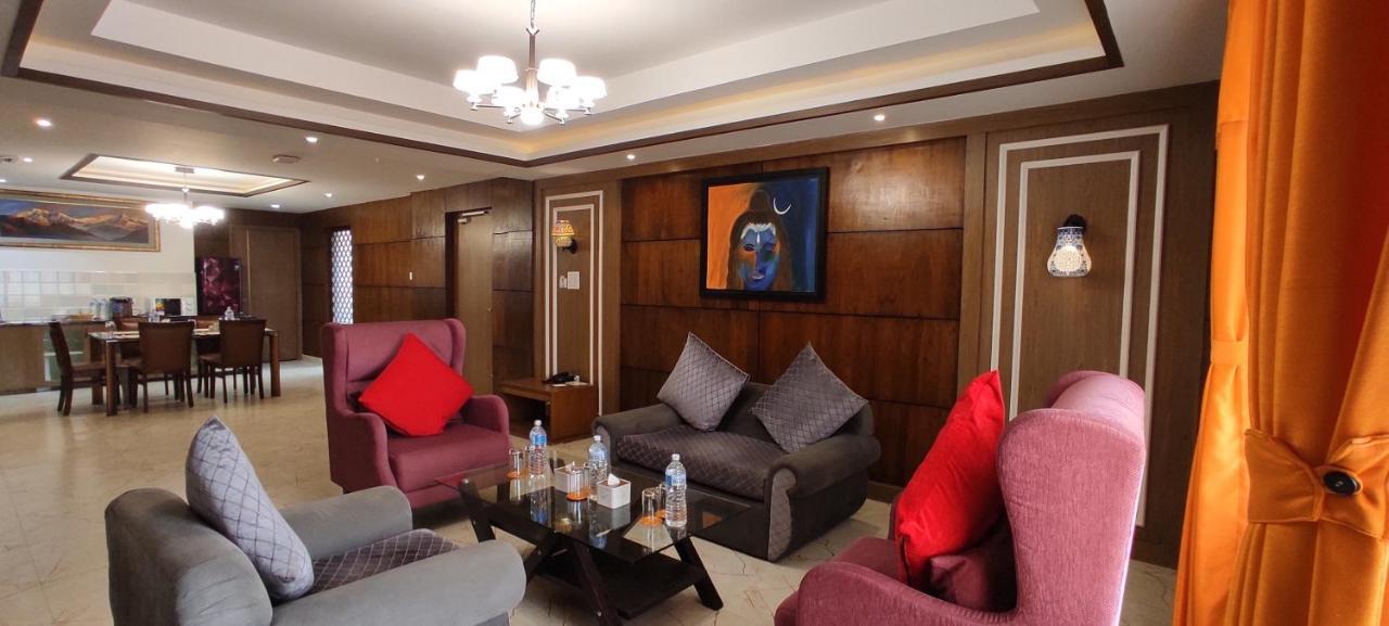 Ananda Pashupati Hotel 4*