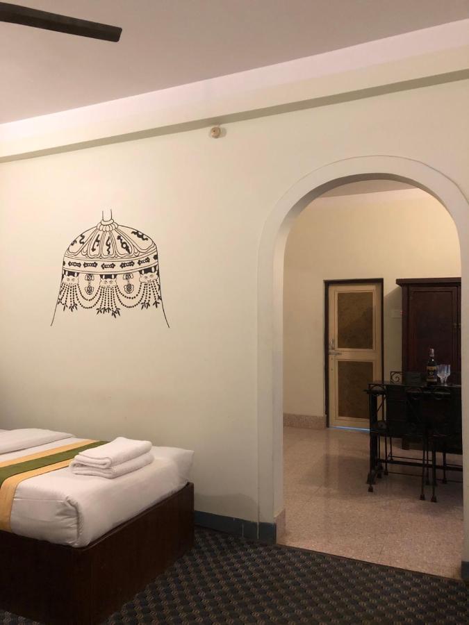 Bouddha Hotel