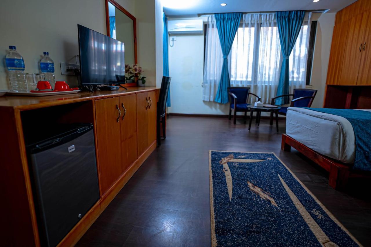 Satkar And Hotel
