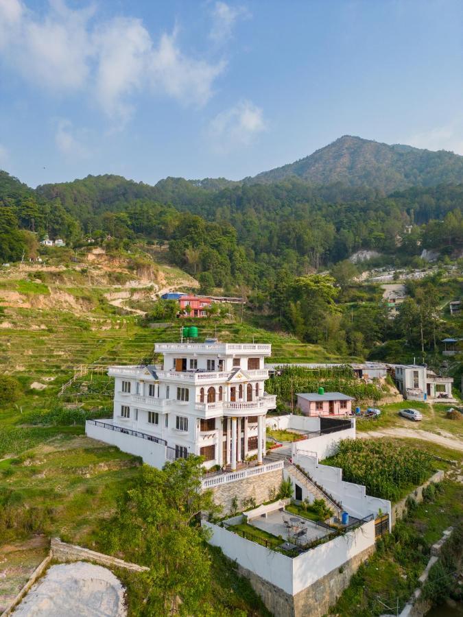 The White House 8 Bedroom With Swimming Pool