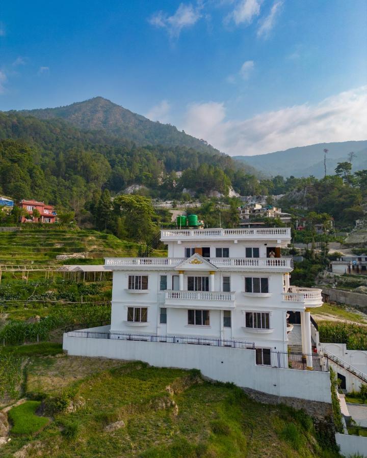 The White House 8 Bedroom With Swimming Pool Kathmandu