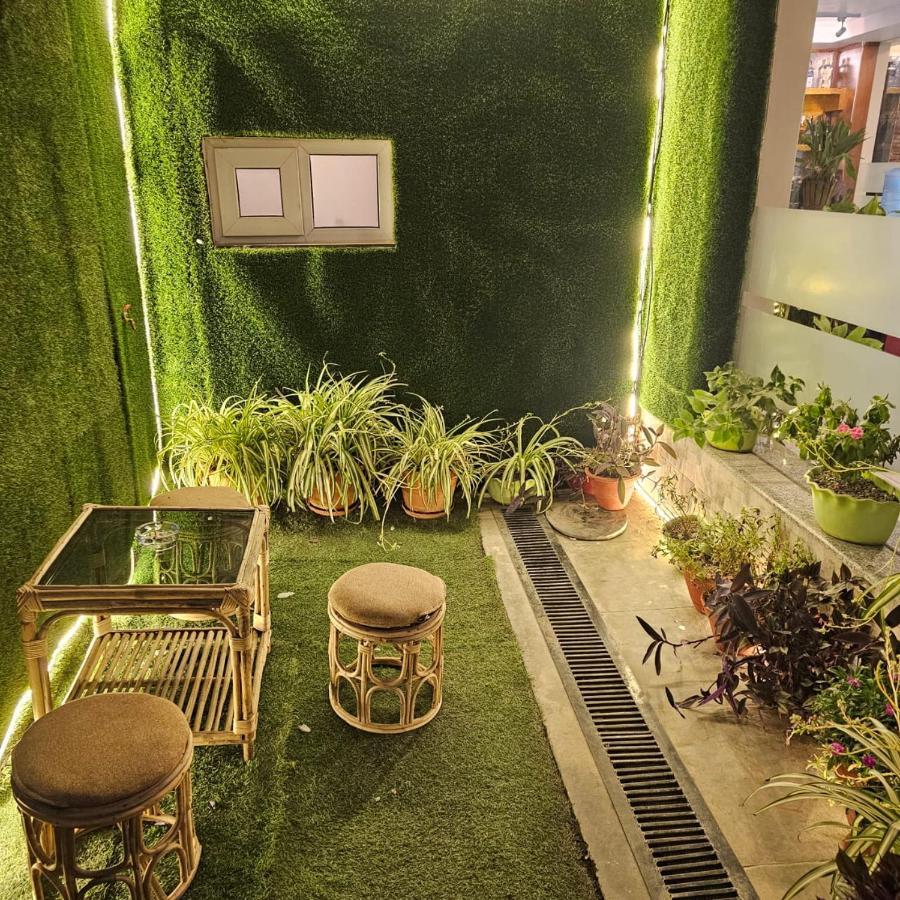 Krishna Hotel