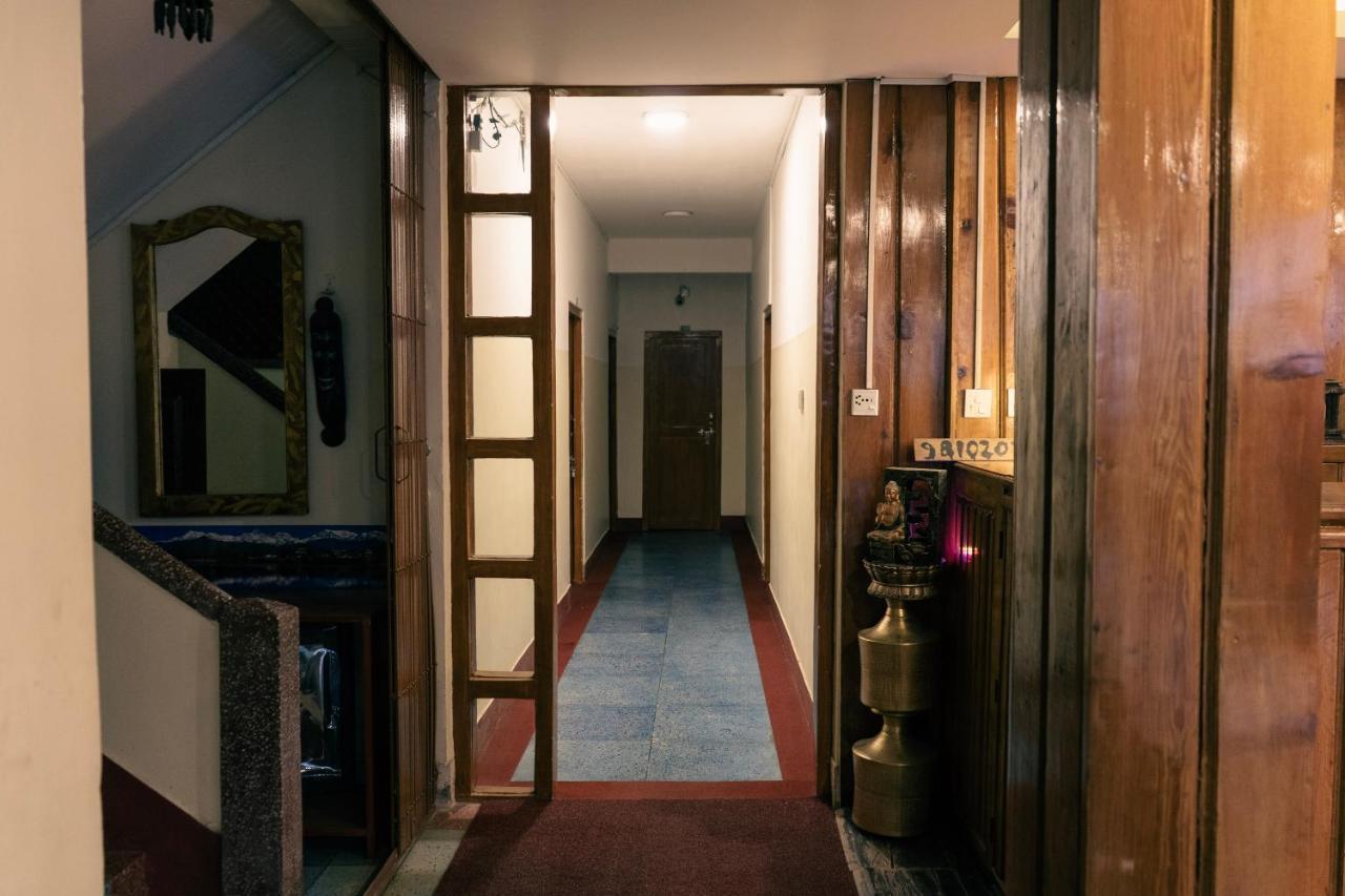 Shree Tara Hotel