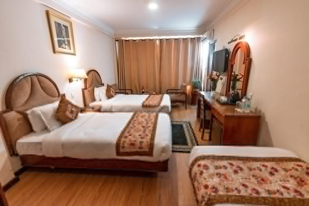 Manang Hotel 4*