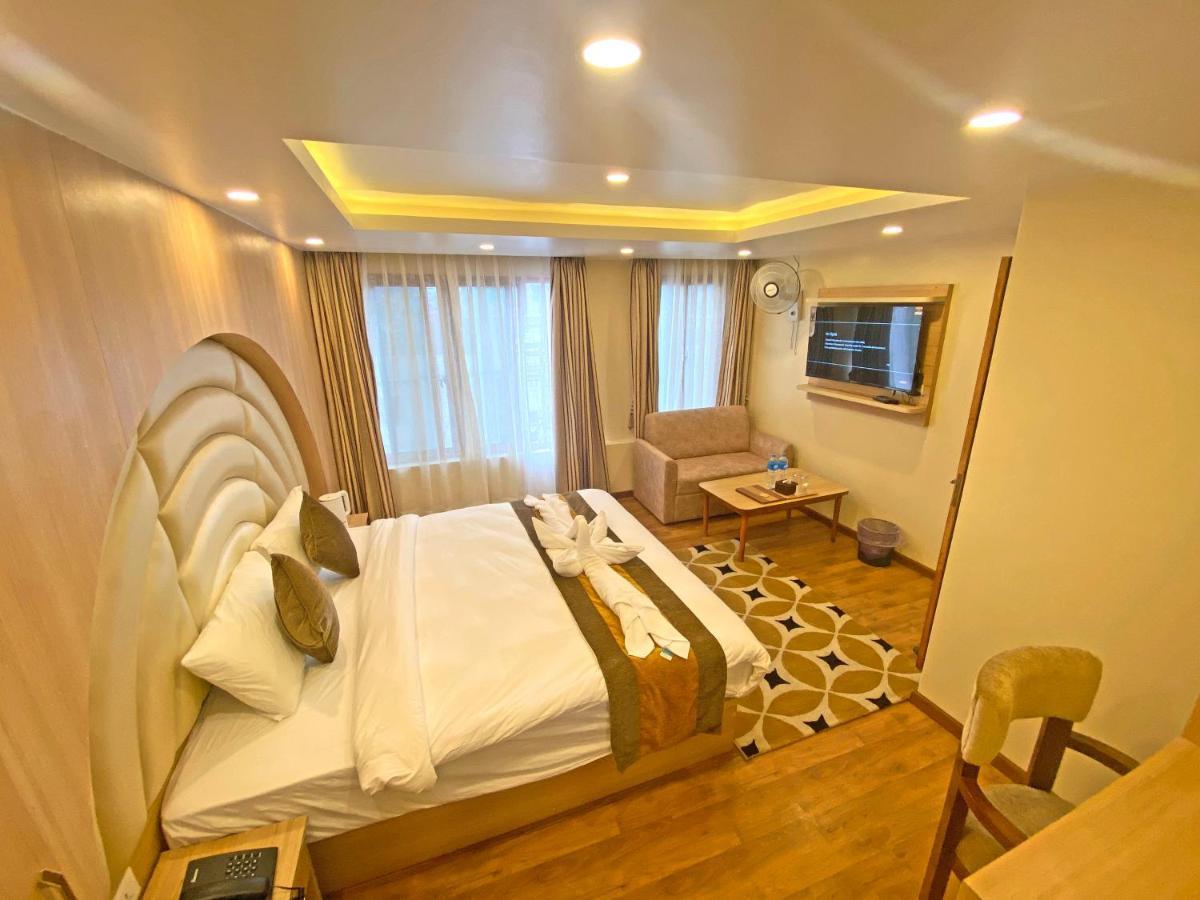 Hotel Airport Gurkha 3*