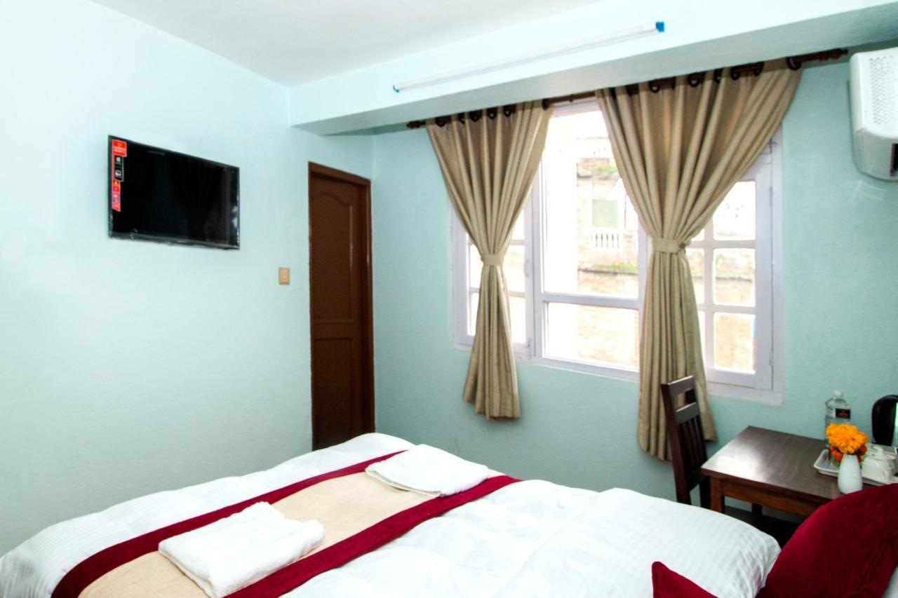 Thamel Eco 2*