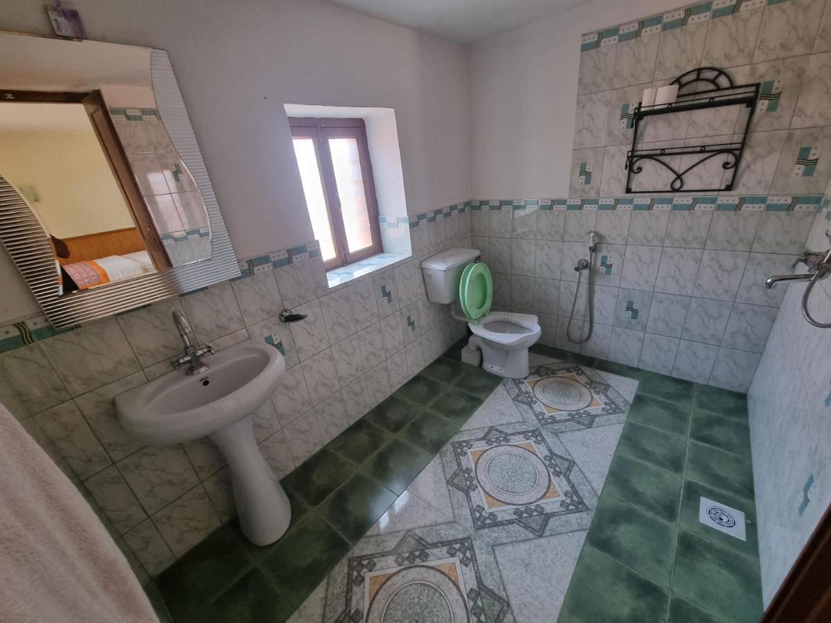 Bed & Breakfast Shivalaya Retreat