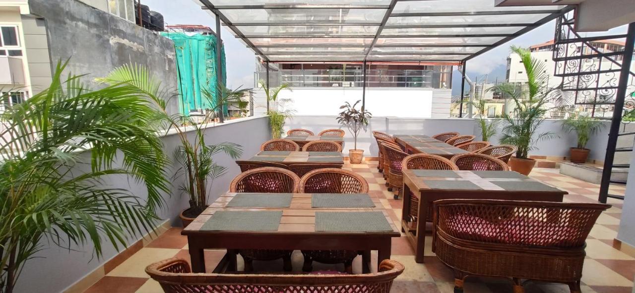 Hotel Pipal Tree *