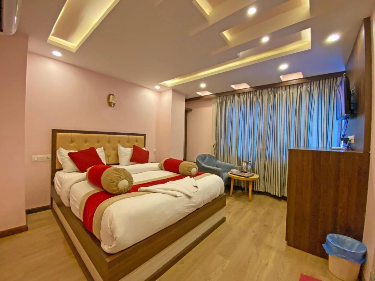 Hotel White Rabbit