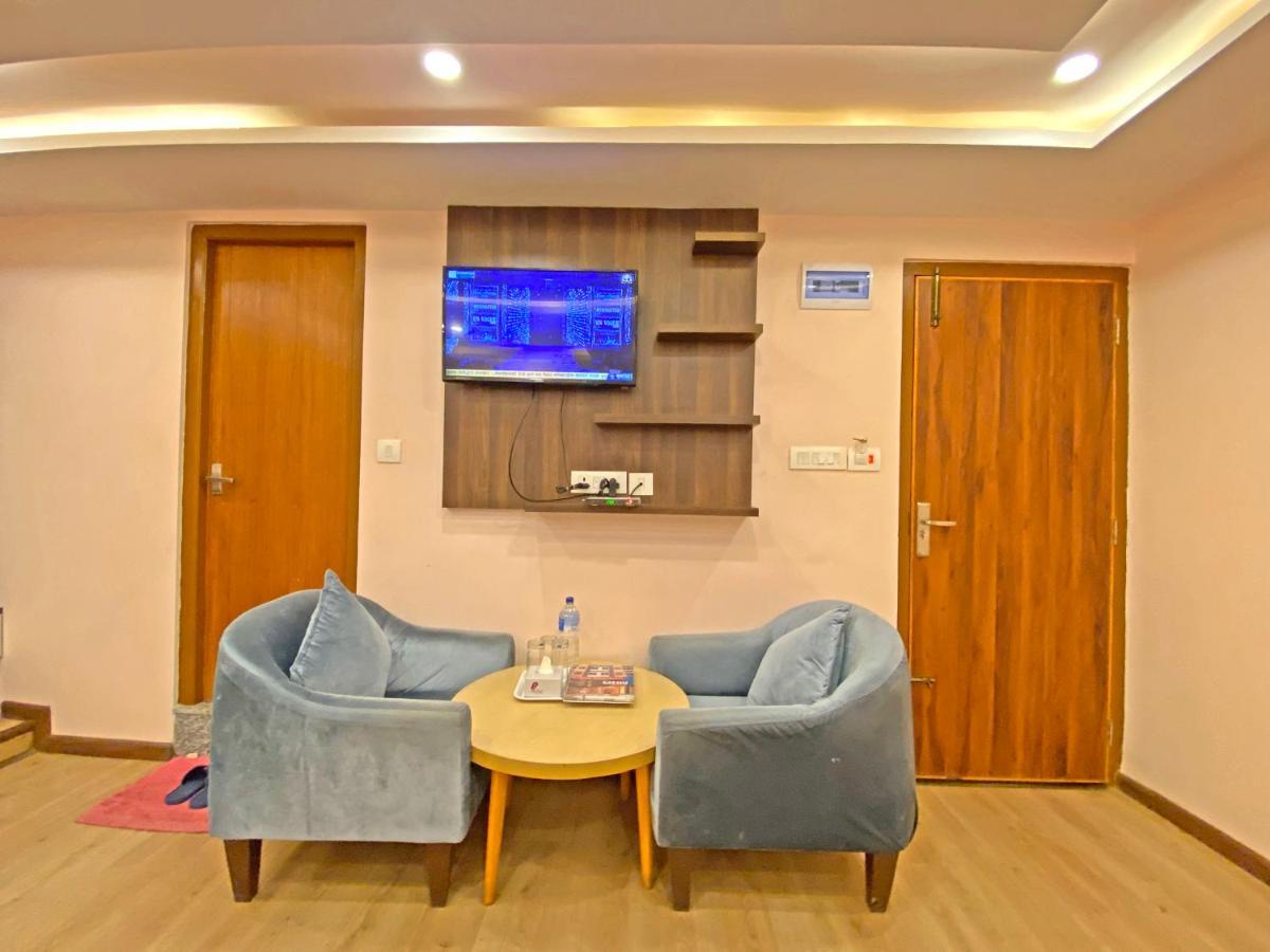 Hotel White Rabbit