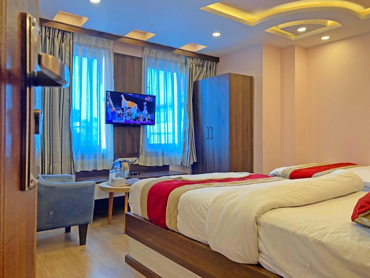 Hotel White Rabbit 3*