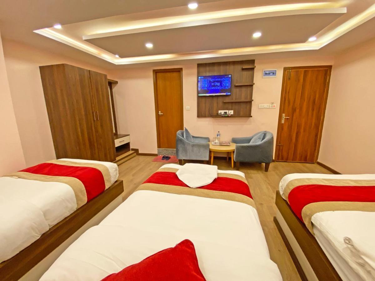 White Rabbit Hotel 3*