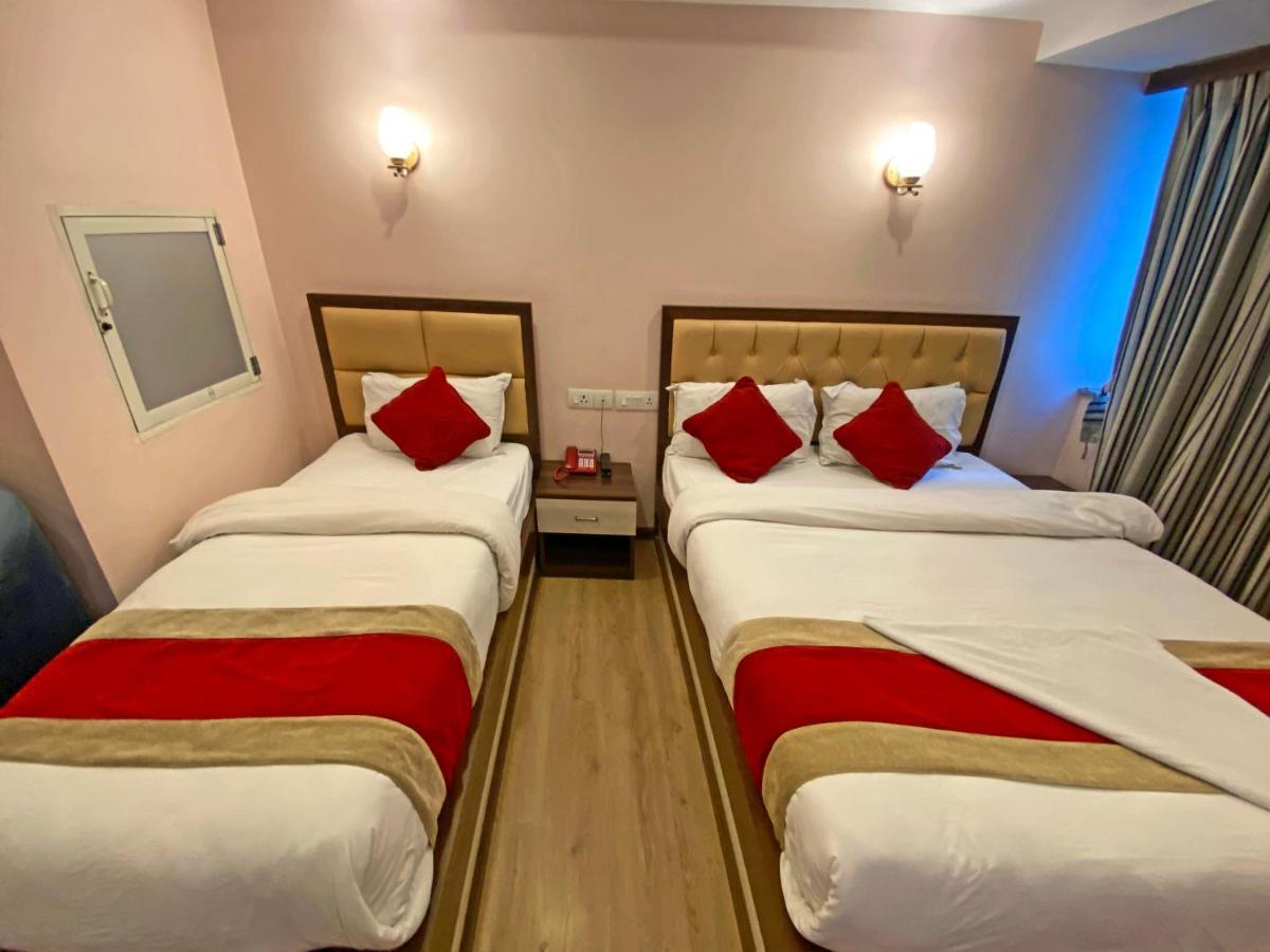 Hotel White Rabbit 3*