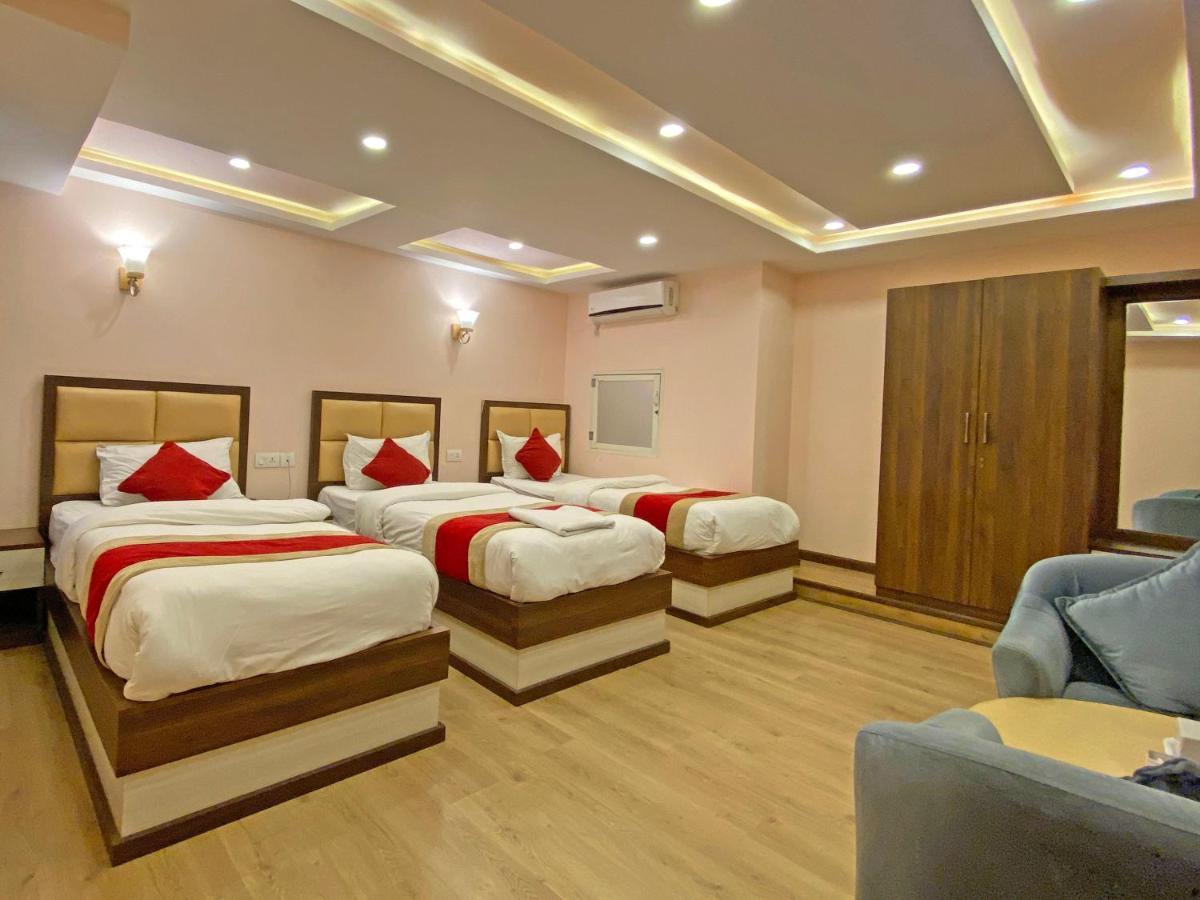 Hotel White Rabbit 3*