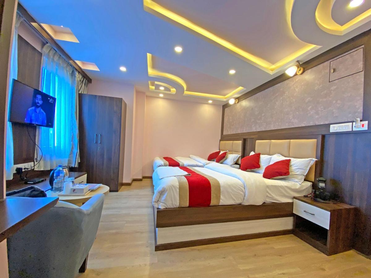 White Rabbit Hotel 3*