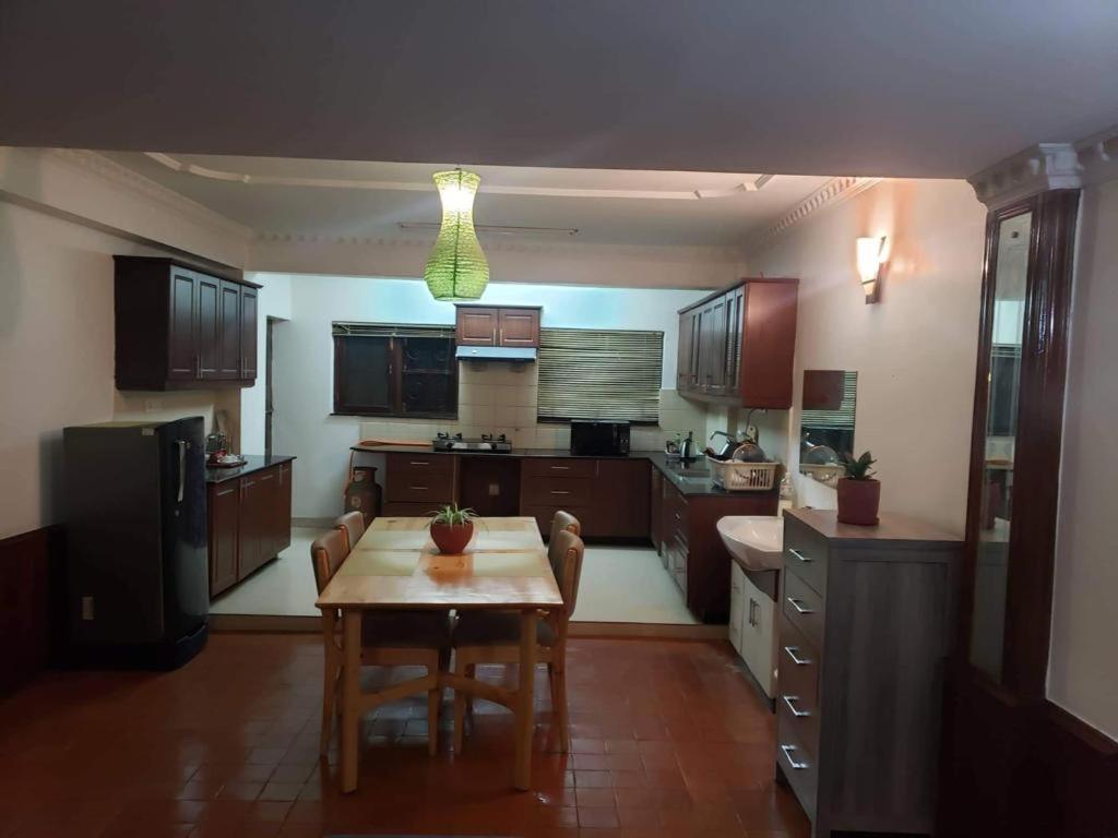 Homestay Makach House- Traditional Boutique House With Garden