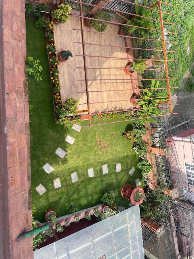 Homestay Makach House- Traditional Boutique House With Garden