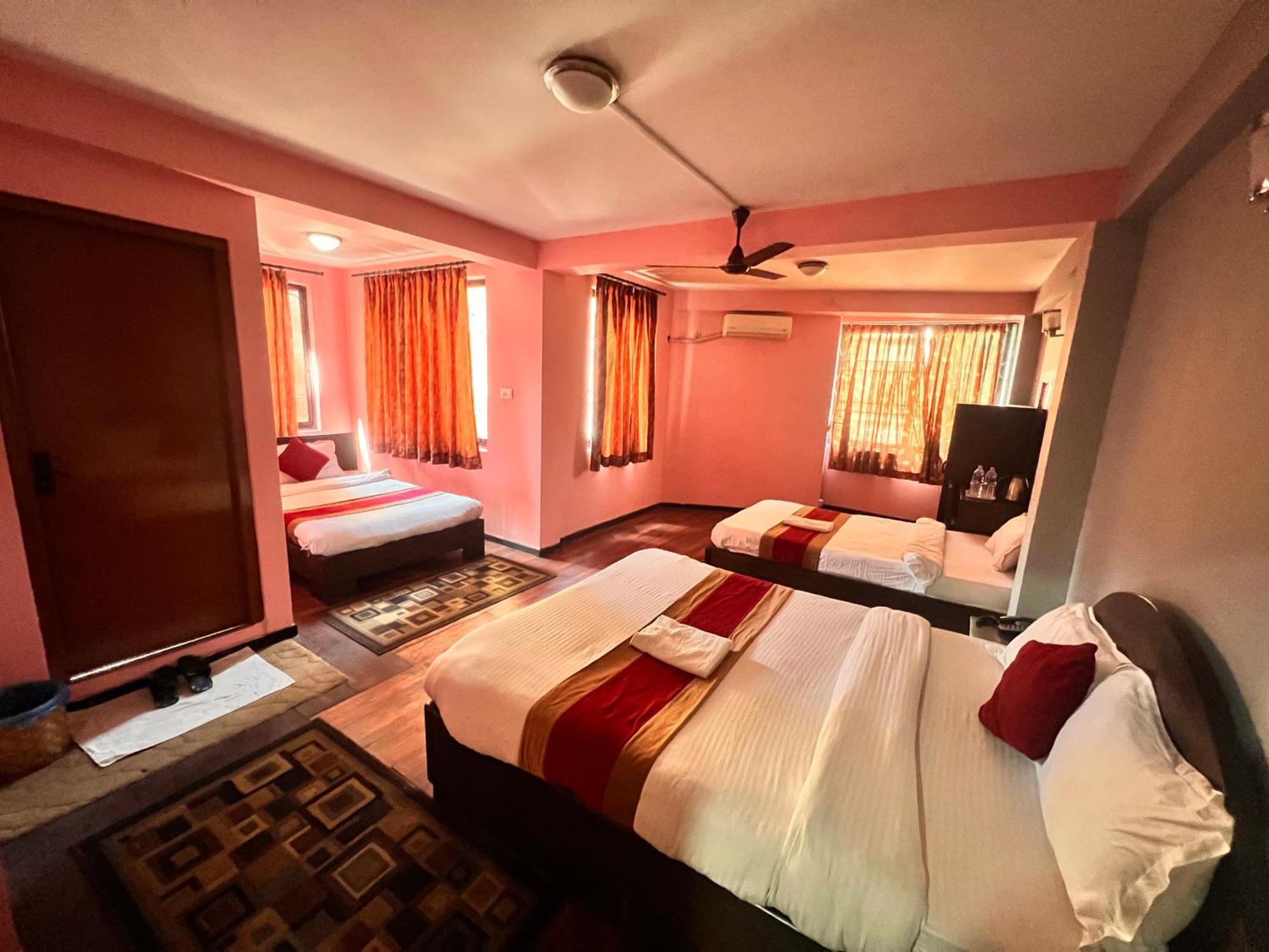 Family Bed & Breakfast 2*