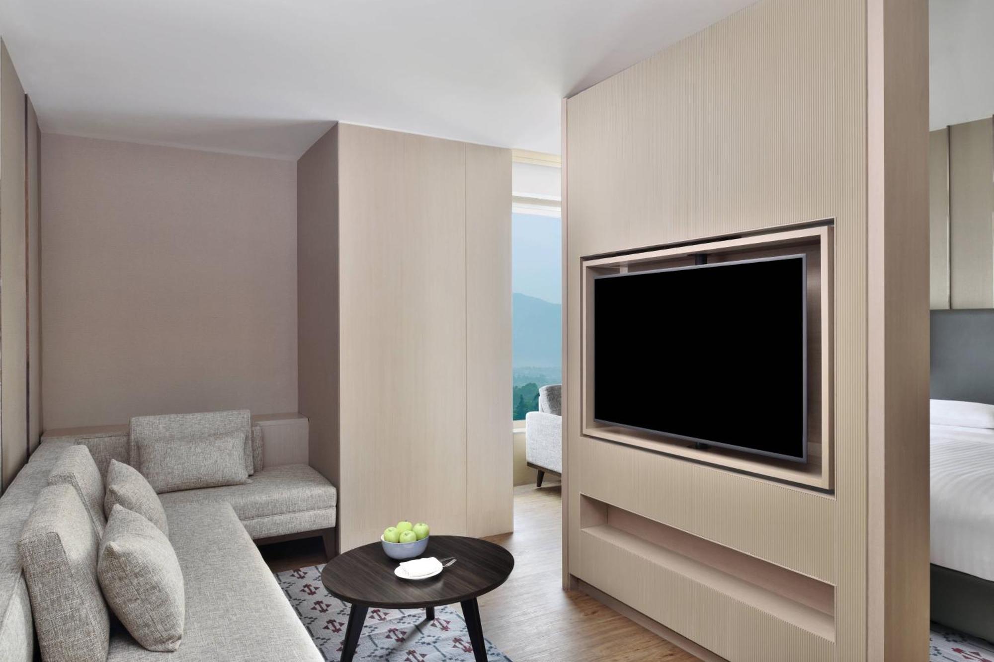 Marriott Hotel 5*