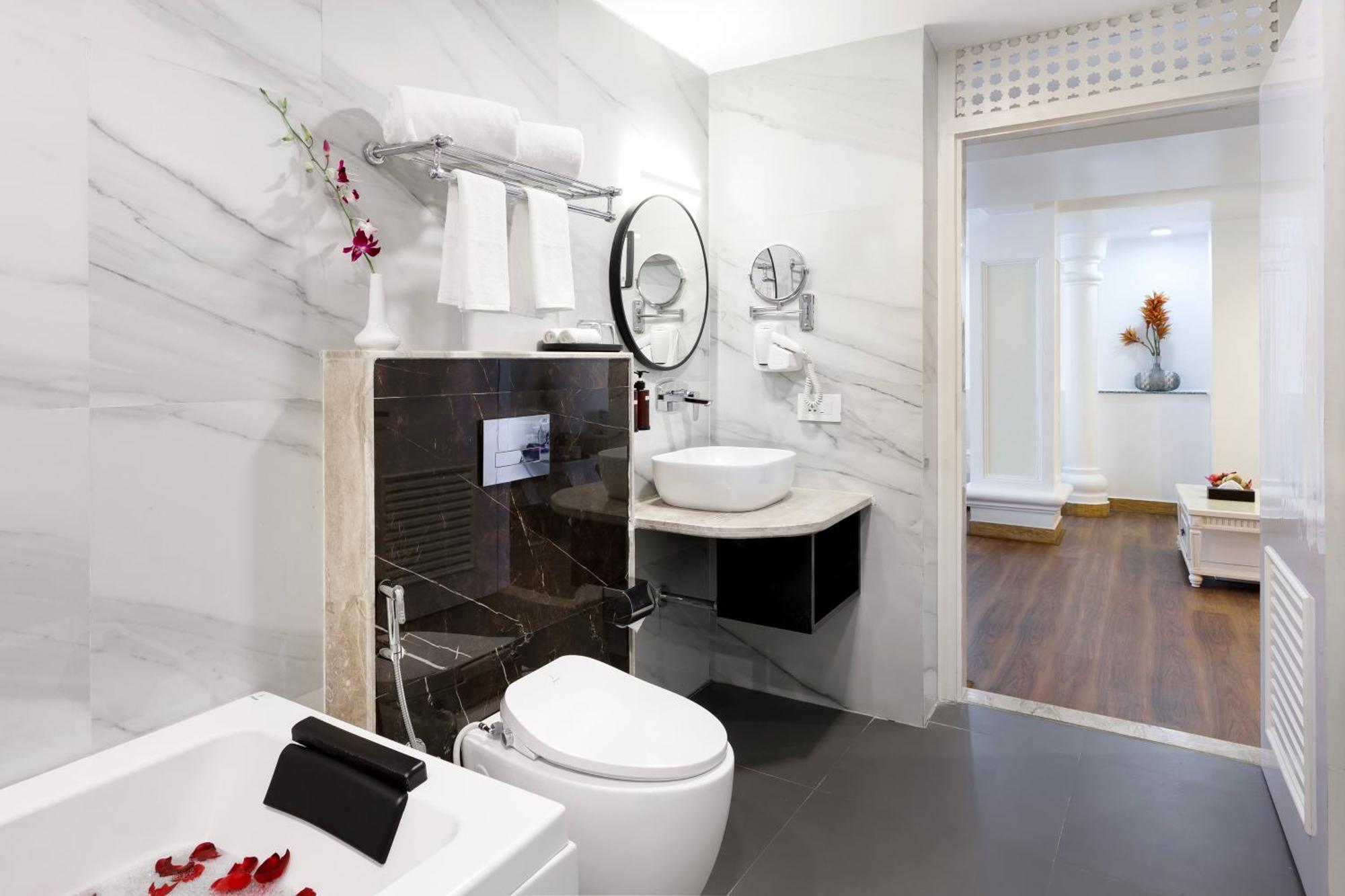 Hotel Regenta Place Sabrina Kathmandu, Nepal 4*