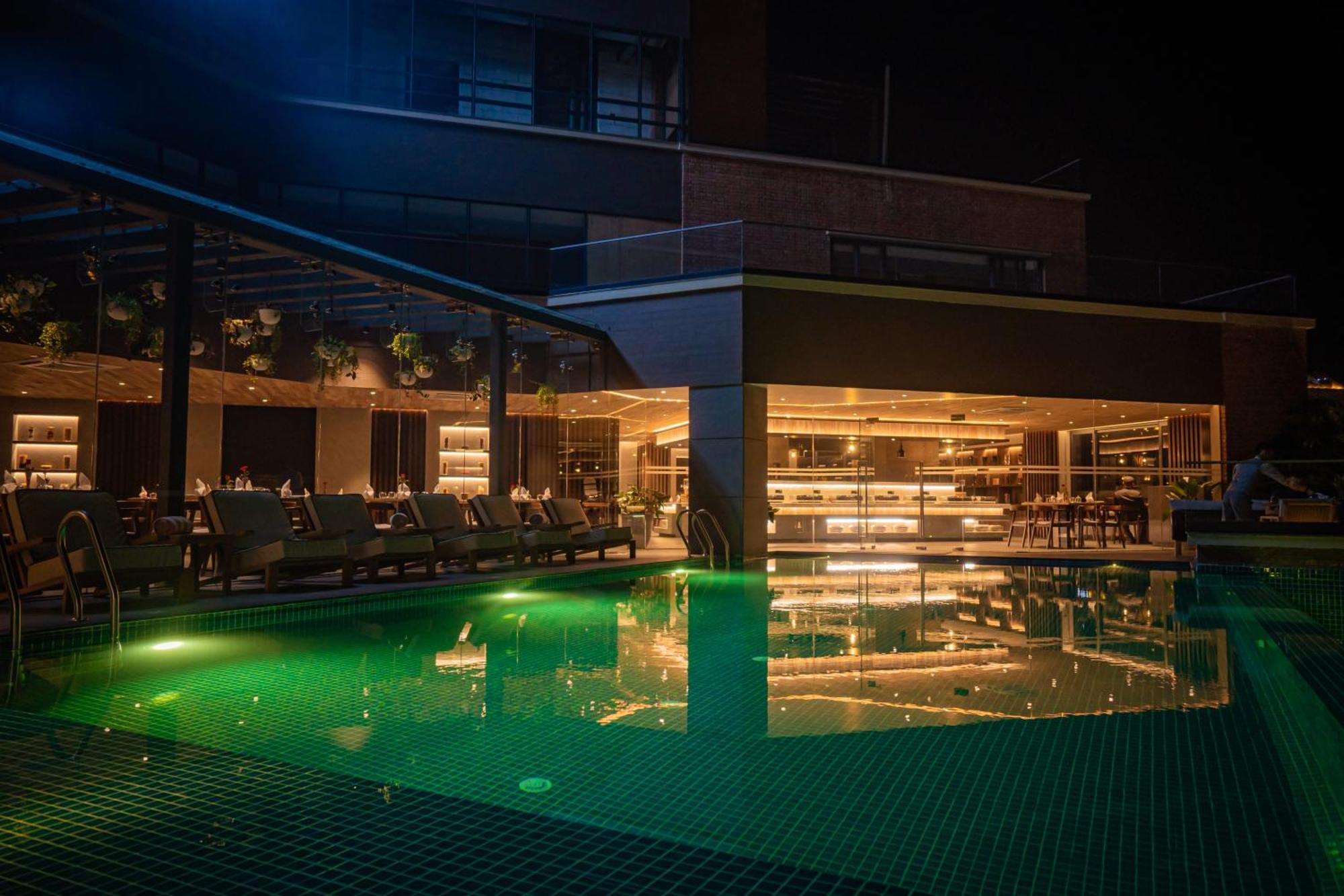 Barahi Hotel 5*