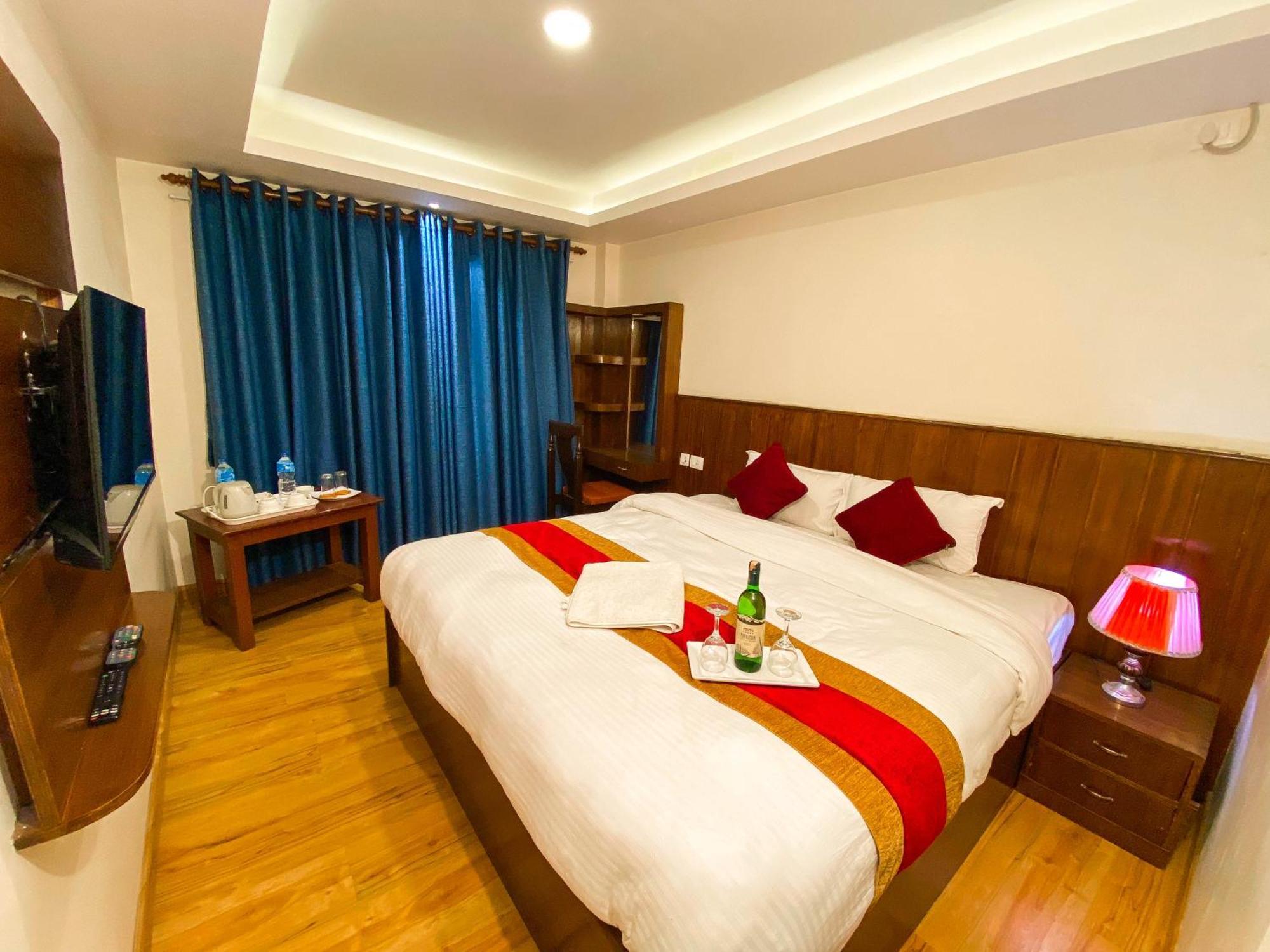 Hotel Abi International *