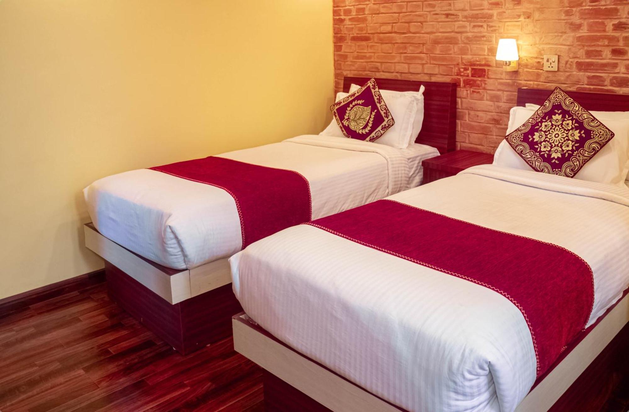 Sacred Trails Budhanilkantha Bed & Breakfast *
