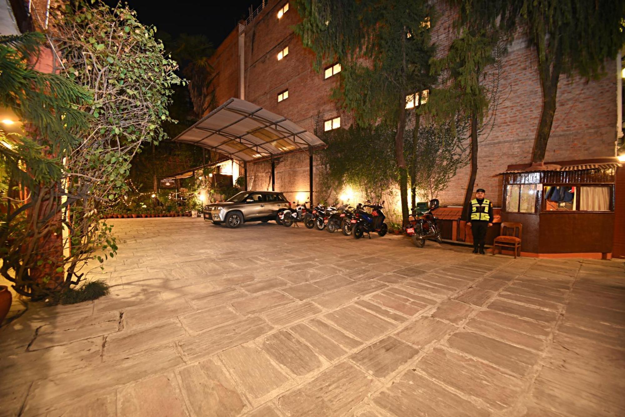 Nirvana Boutique 4*
