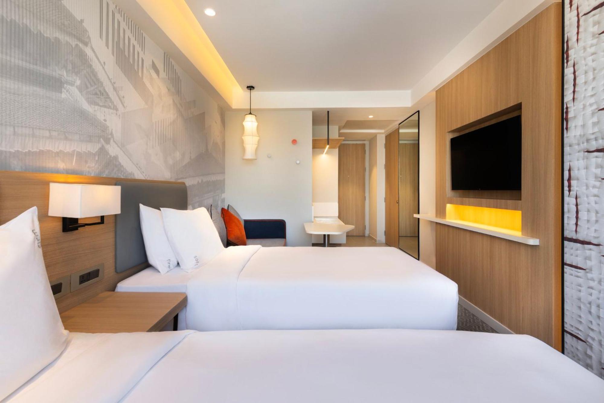 Express Naxal By Ihg