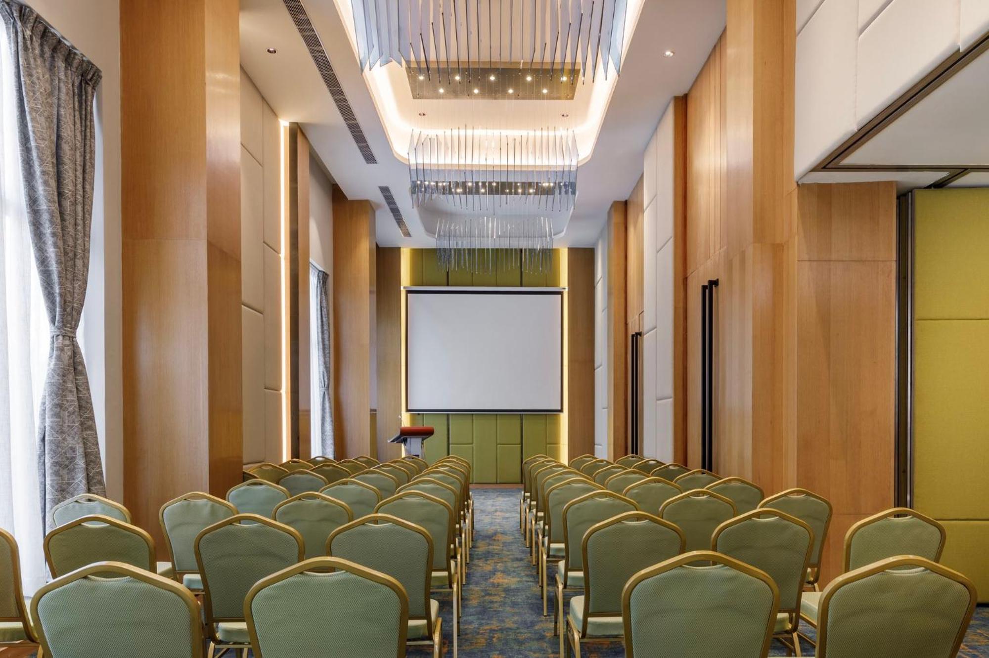 Hotel Express Naxal By Ihg Kathmandu