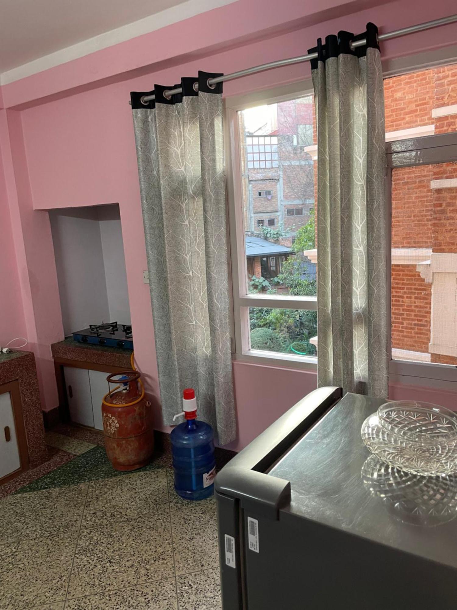 Andrew Apartment