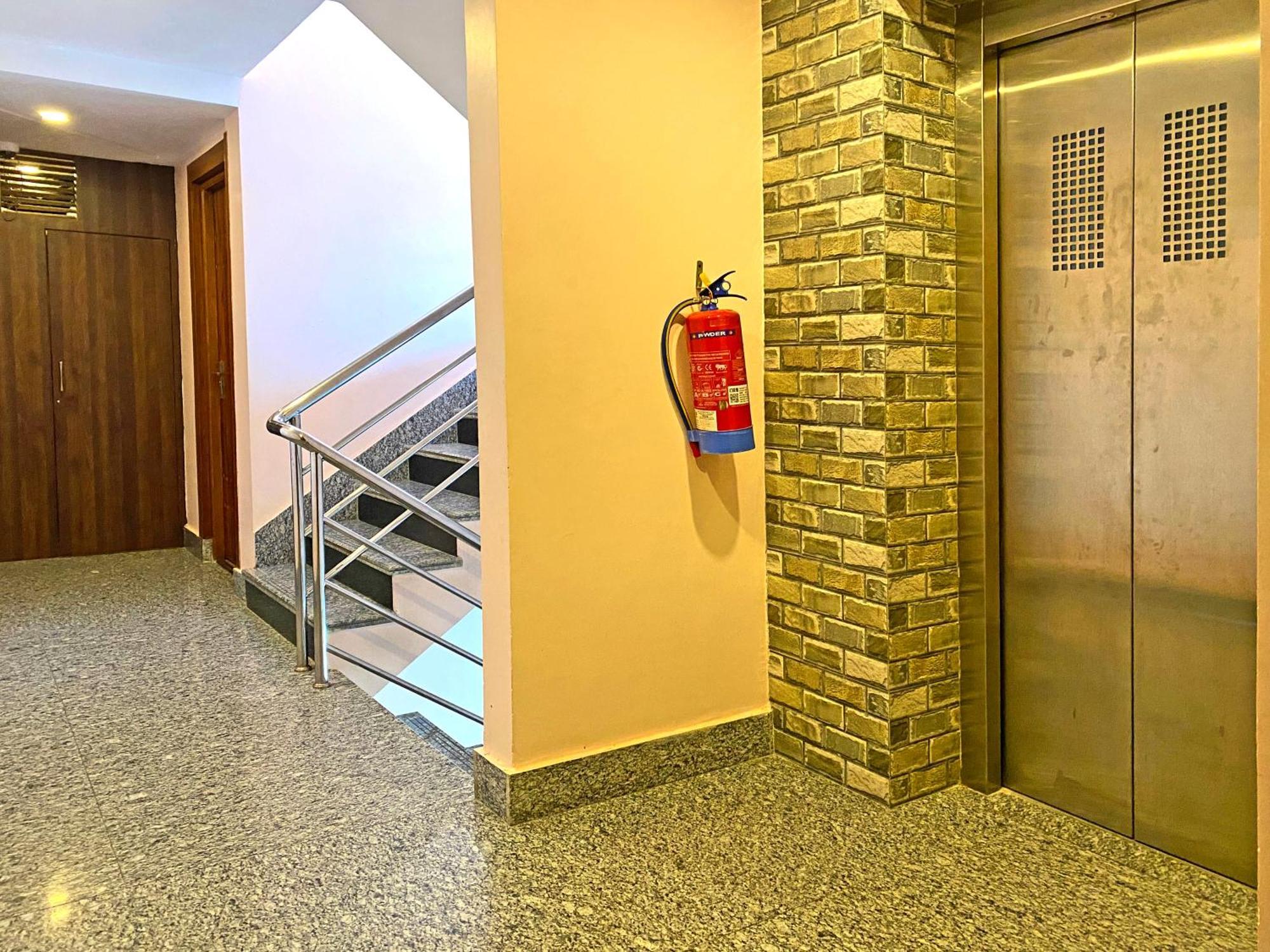 Hotel White Rabbit