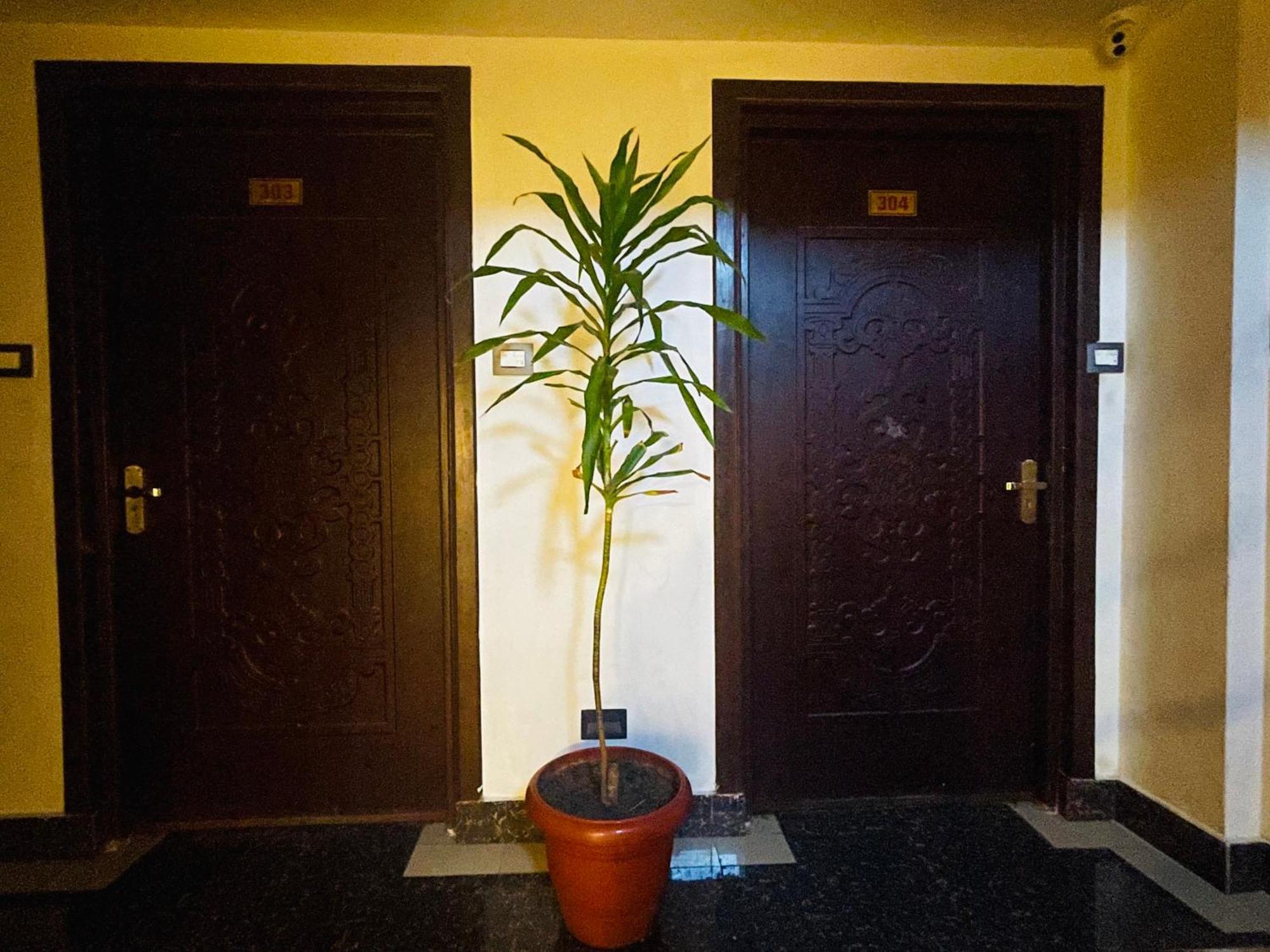 De Universal Hotel Kathmandu
