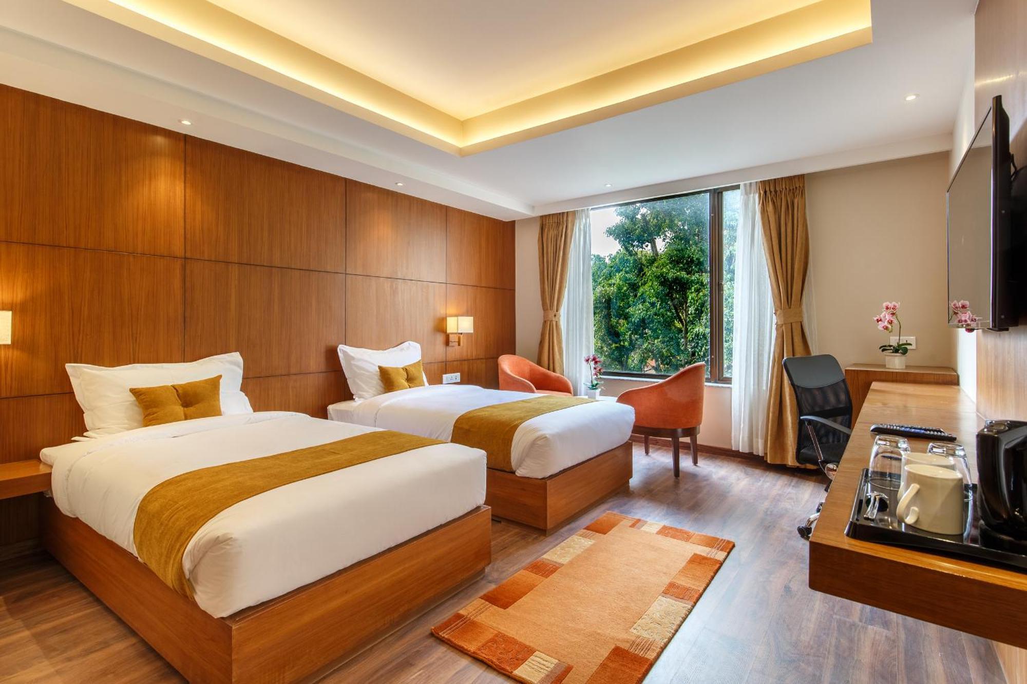 Hotel Thrive, A Tropical Courtyard 4*