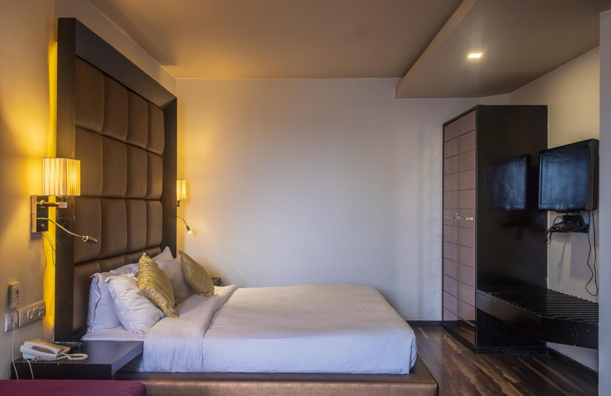 Mahabir Palace Hotel
