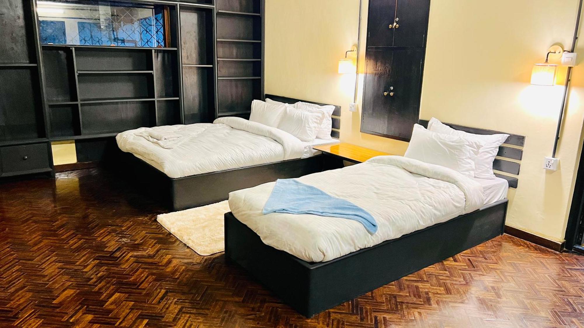 Hotel Yog