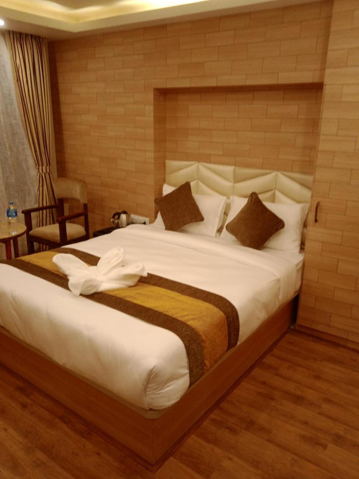 Airport Gurkha Hotel