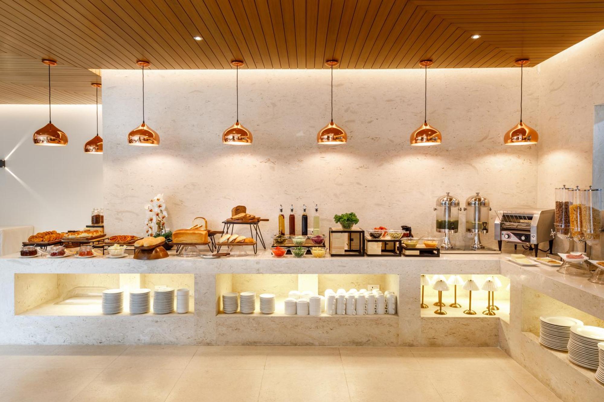Thrive, A Tropical Courtyard Hotel 4*