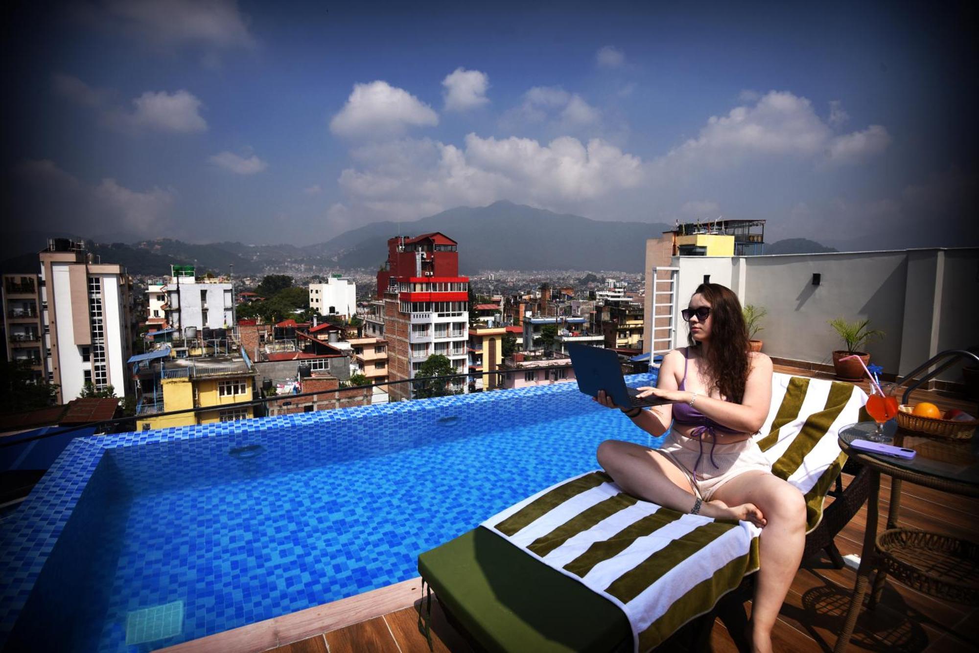 Hotel Divine 3*
