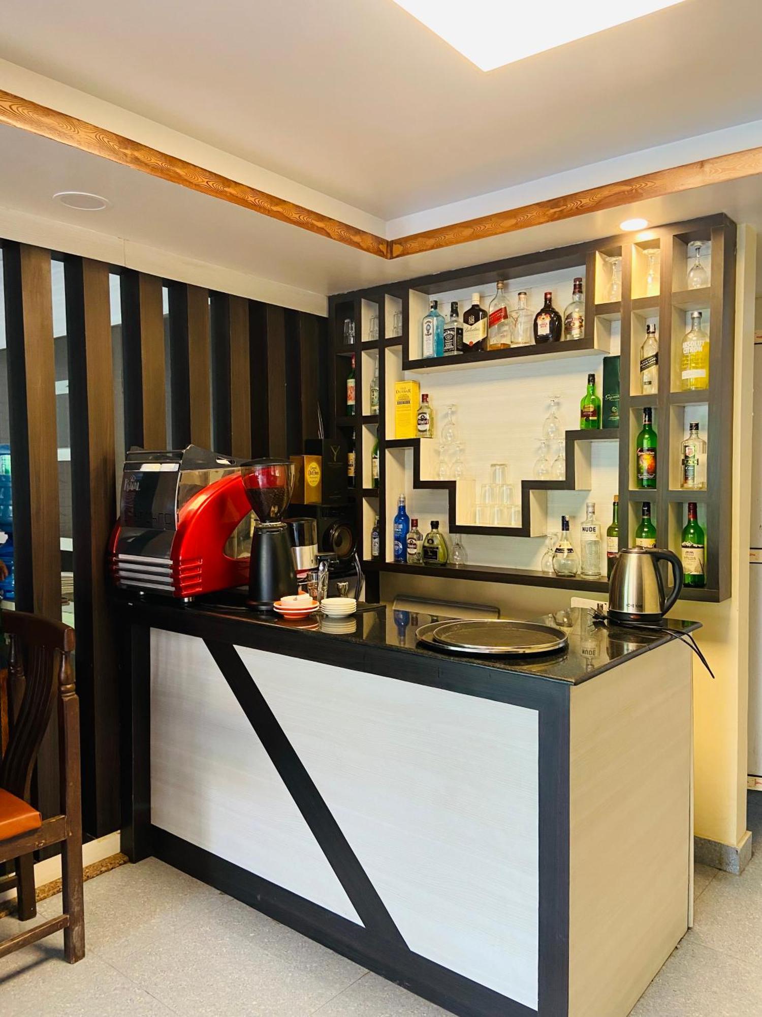 Hotel Abi International