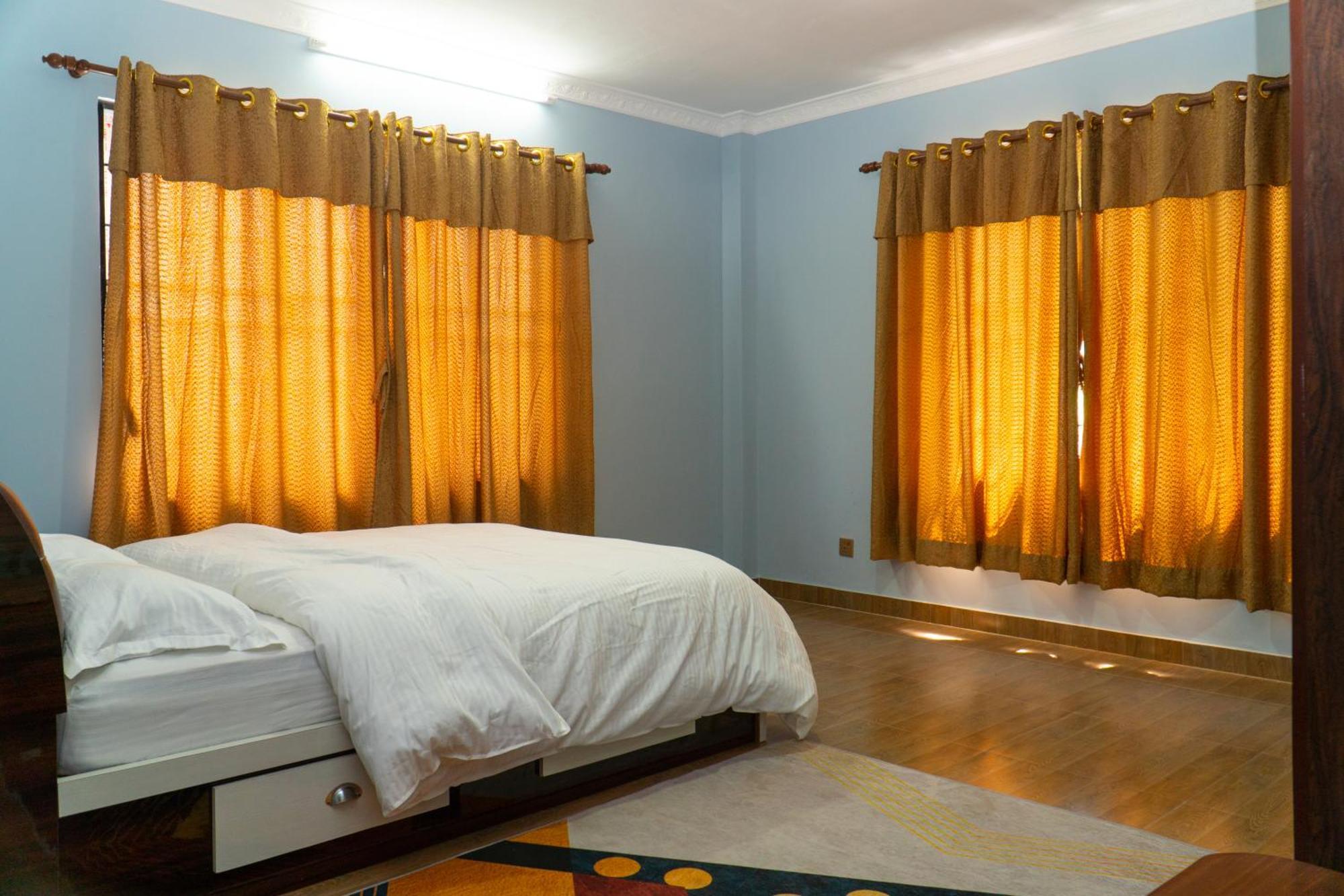 Vila The White House 8 Bedroom With Swimming Pool *