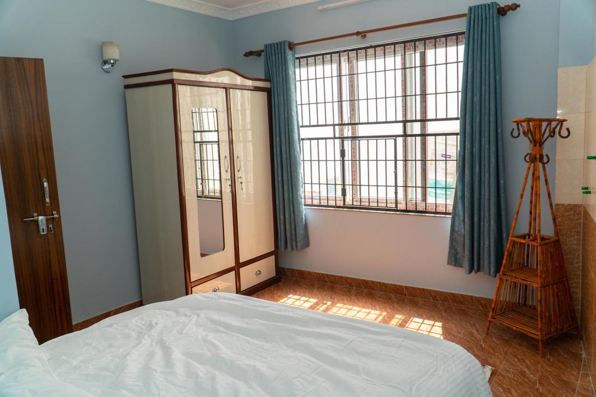 The White House 8 Bedroom With Swimming Pool * Kathmandu