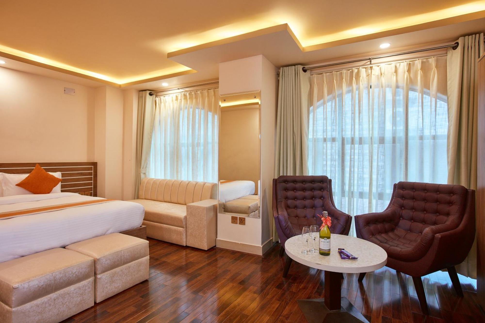 The Samrat Palace - Luxury In Hotel 3*